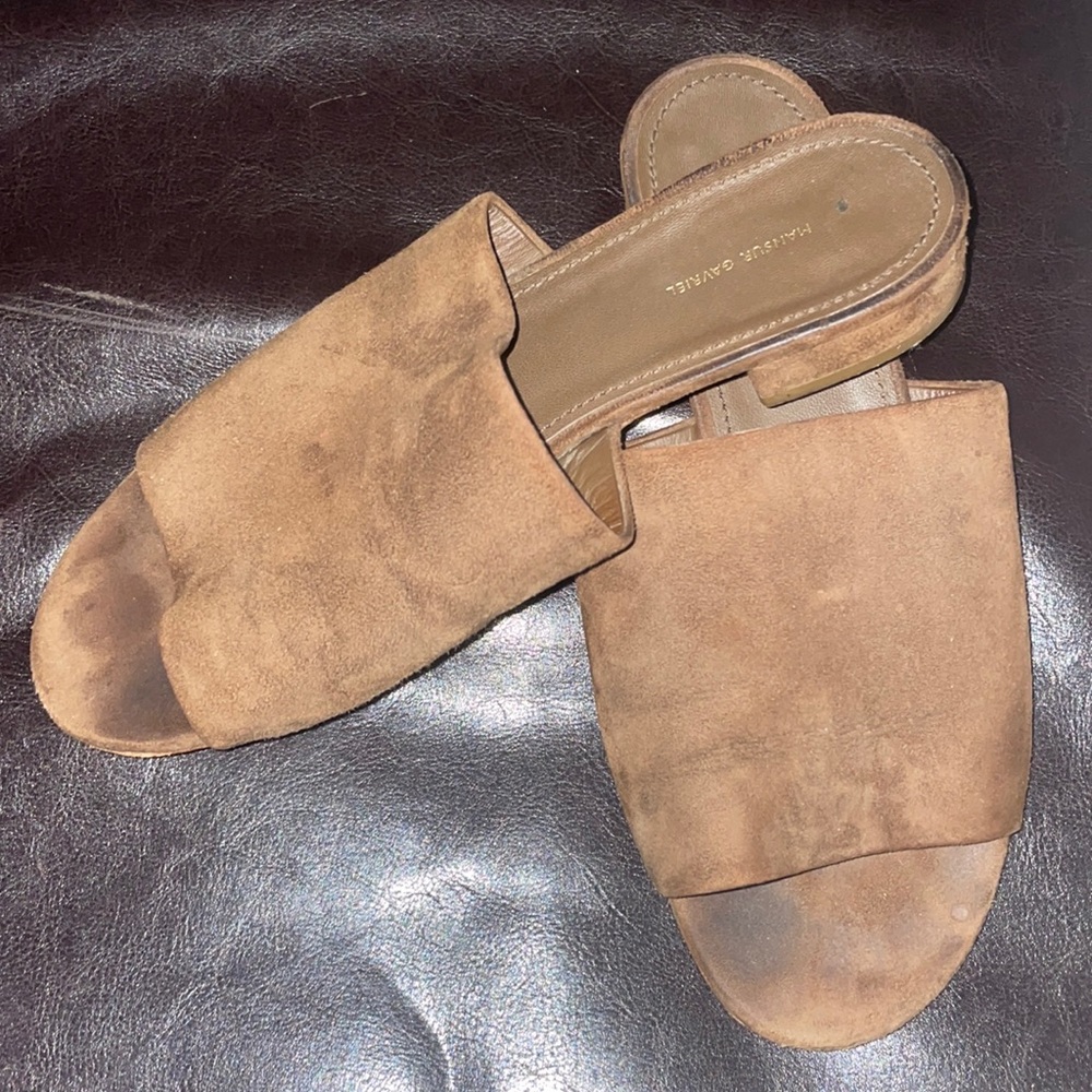 Mansur Gavriel suede mules